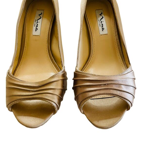 NEW Nina Rose Gold Satin Peep Toe Pumps Size 36.5 - Picture 4 of 7
